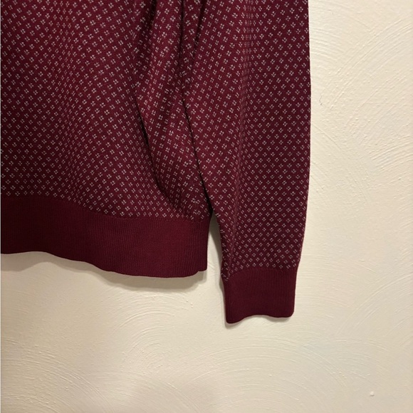 Lands' End Men's Deep Red V-Neck Sweater - Picture 5 of 7